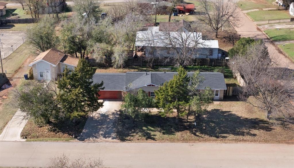 1223 E Vilas Avenue, Guthrie, OK 73044