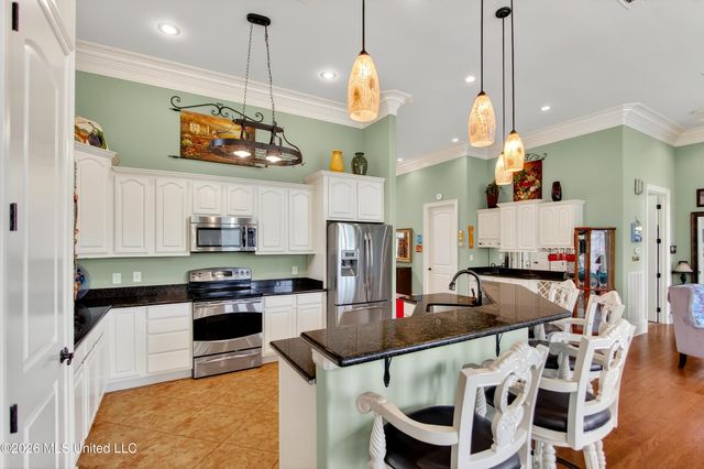 210 Fairway Villa, Diamondhead, MS 39525