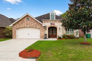 210 Fairway Villa, Diamondhead, MS 39525