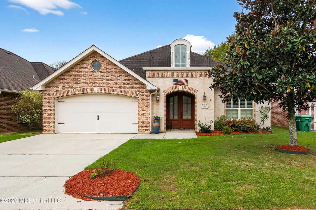 210 Fairway Villa, Diamondhead, MS 39525