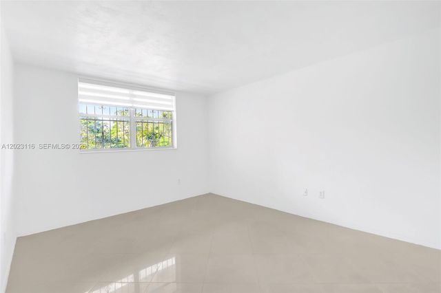 1475 NE 125th Ter 408H, North Miami, FL 33161