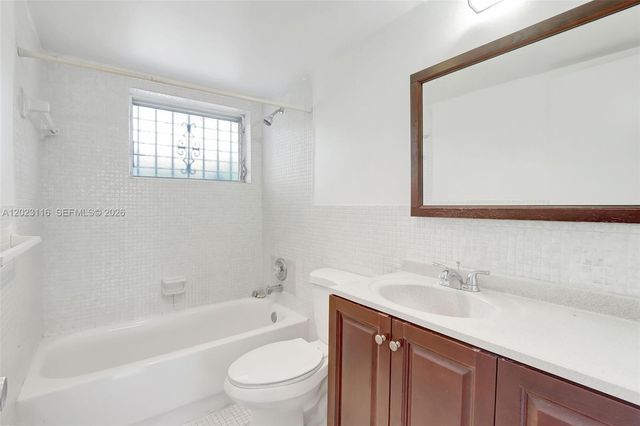 1475 NE 125th Ter 408H, North Miami, FL 33161