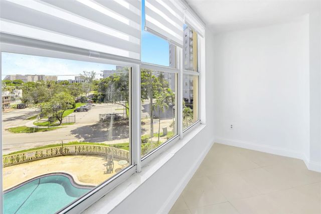 1475 NE 125th Ter 408H, North Miami, FL 33161