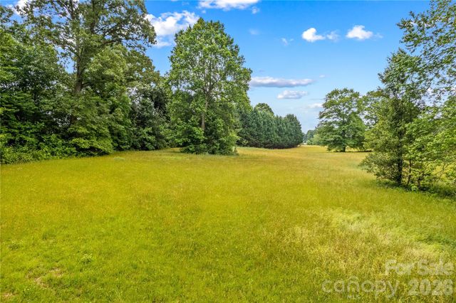 1174 Mocksville Highway, Statesville, NC 28625