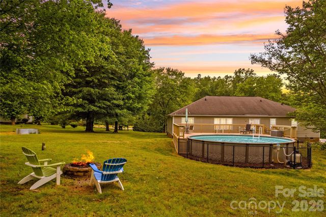 1174 Mocksville Highway, Statesville, NC 28625