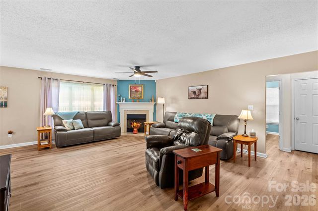 1174 Mocksville Highway, Statesville, NC 28625