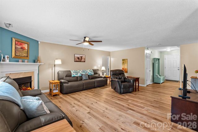 1174 Mocksville Highway, Statesville, NC 28625