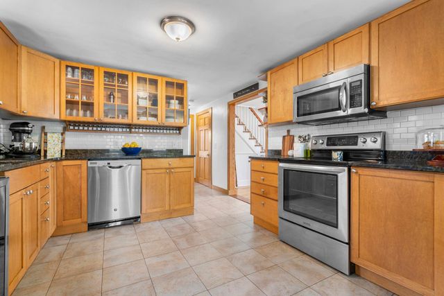 60 Bosse Avenue, Manchester, NH 03103