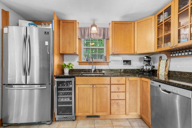 60 Bosse Avenue, Manchester, NH 03103