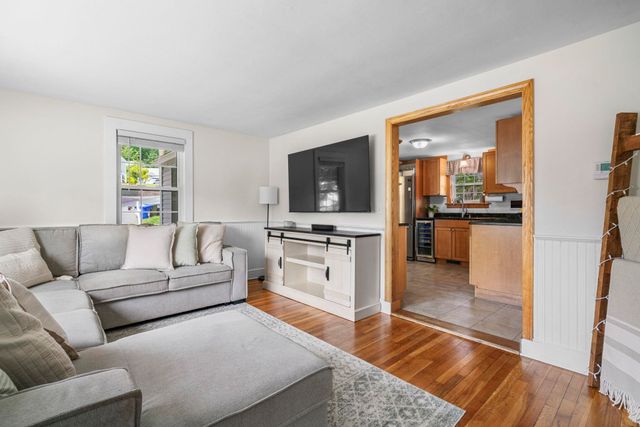 60 Bosse Avenue, Manchester, NH 03103