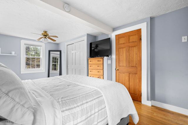 60 Bosse Avenue, Manchester, NH 03103