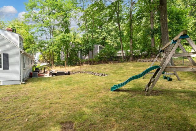 60 Bosse Avenue, Manchester, NH 03103
