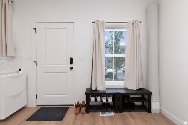 9344 N VERNHAM LN, Eagle Mountain, UT 84005