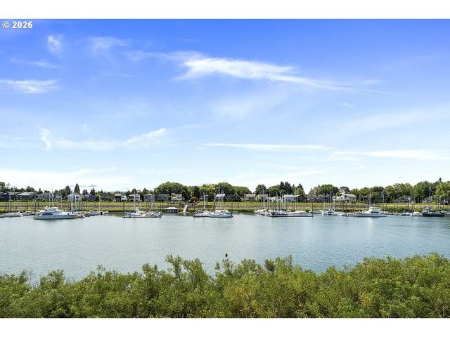 224 N HAYDEN BAY Dr, Portland, OR 97217