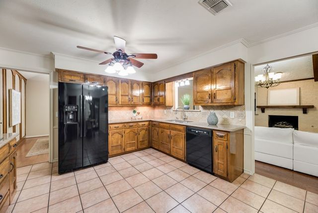 2000 Lake Shore Lane, Plano, TX 75023