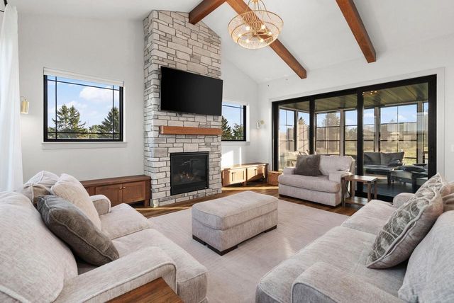 701 Mocha Way, Verona, WI 53593