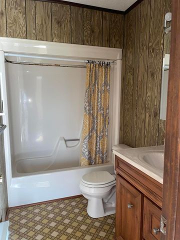 11758 Monroe Road, Hinton Twp, MI 49336