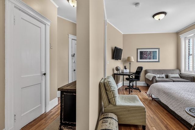 60 Charlesgate E 106, Boston, MA 02215