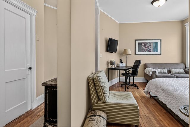 60 Charlesgate E 106, Boston, MA 02215