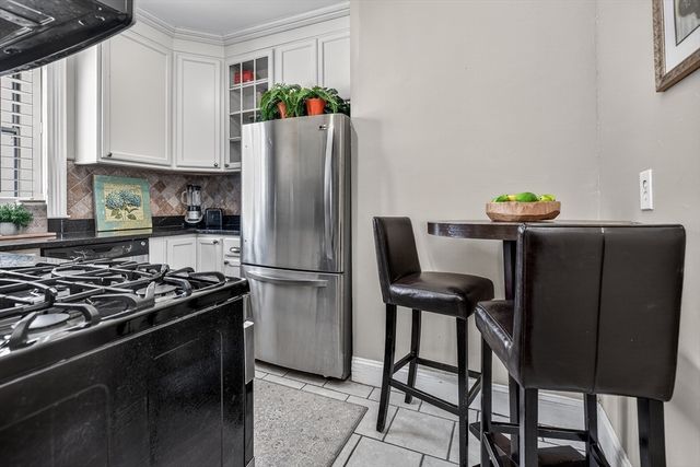 60 Charlesgate E 106, Boston, MA 02215