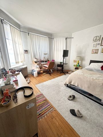 74 The Fenway 46, Boston, MA 02115