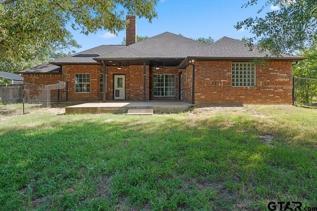 510 Oklahoma St., Van, TX 75790
