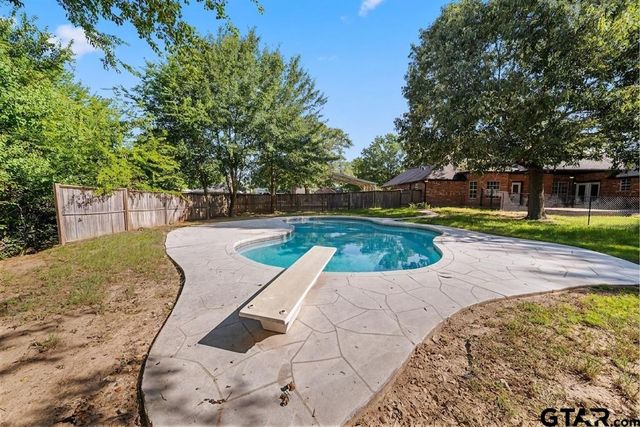 510 Oklahoma St., Van, TX 75790