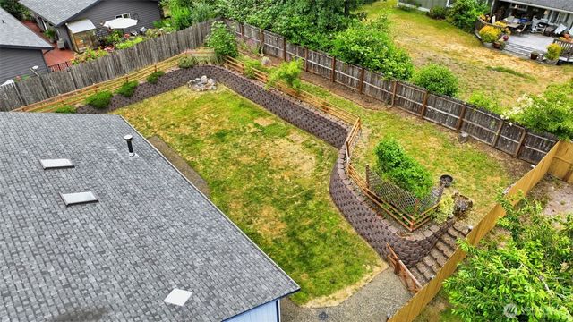 141 E Village View Drive, Allyn, WA 98524