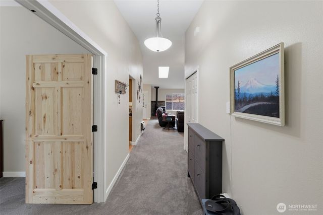 141 E Village View Drive, Allyn, WA 98524