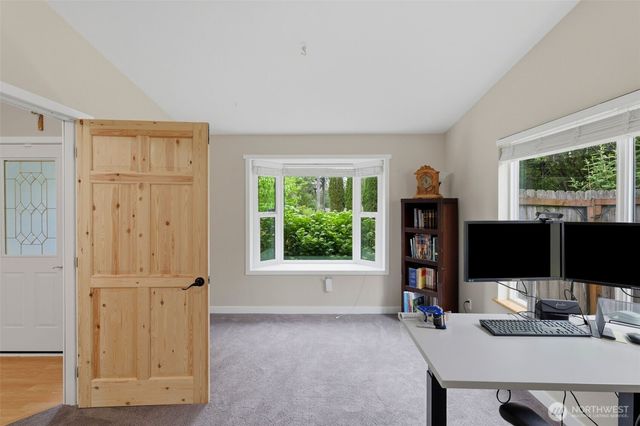 141 E Village View Drive, Allyn, WA 98524