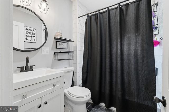 2418 4TH AVE, Upper Chichester, PA 19061