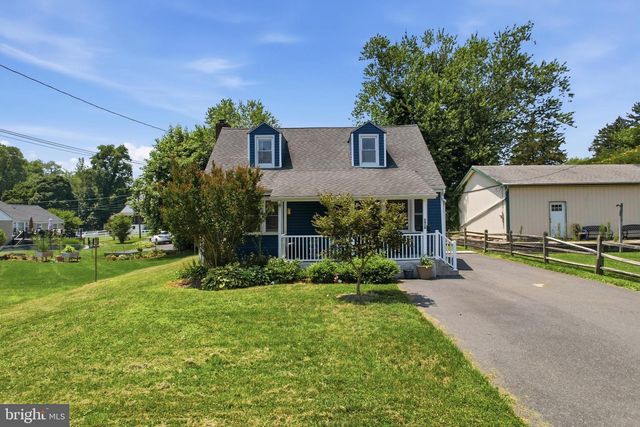 2418 4TH AVE, Upper Chichester, PA 19061