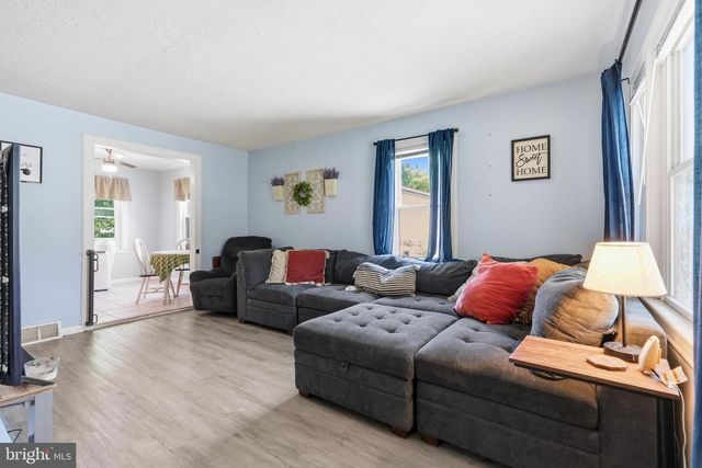 2418 4TH AVE, Upper Chichester, PA 19061
