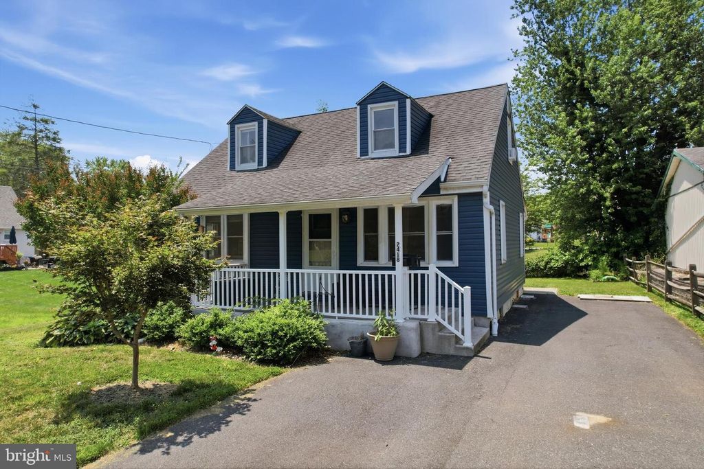 2418 4TH AVE, Upper Chichester, PA 19061