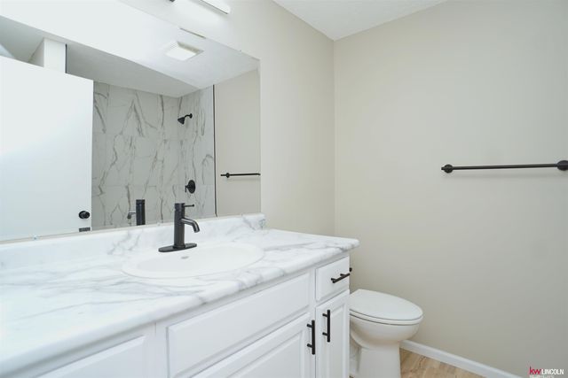 2648 SW 17th Street, Lincoln, NE 68522