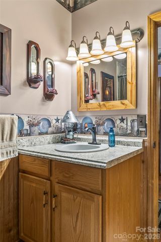 5809 Old NC 18 None, Connelly Springs, NC 28612