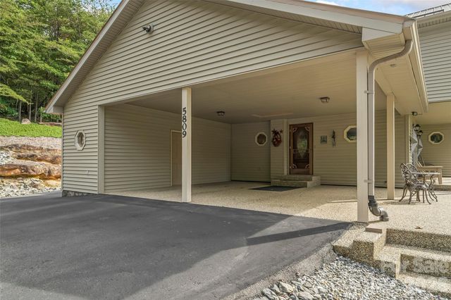 5809 Old NC 18 None, Connelly Springs, NC 28612