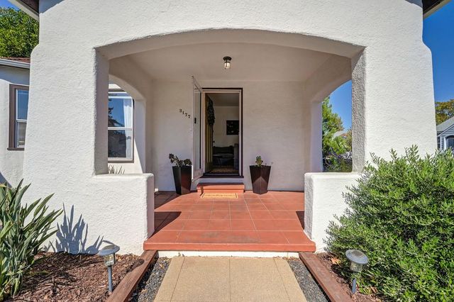 3177 O St, Sacramento, CA 95816