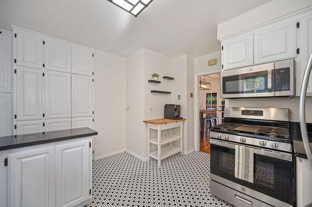 3177 O St, Sacramento, CA 95816