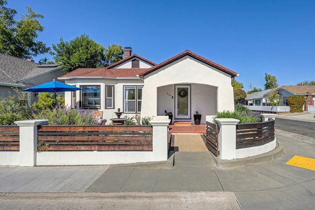 3177 O St, Sacramento, CA 95816