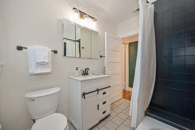 3177 O St, Sacramento, CA 95816