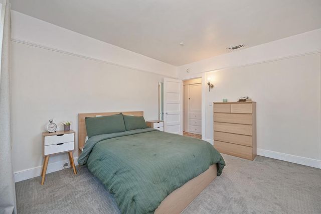 3177 O St, Sacramento, CA 95816