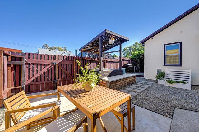 3177 O St, Sacramento, CA 95816