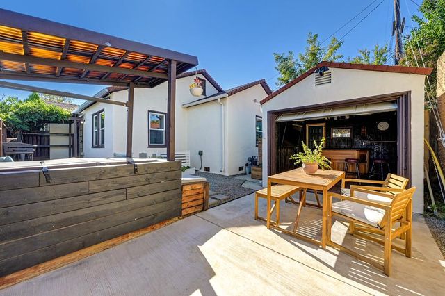 3177 O St, Sacramento, CA 95816