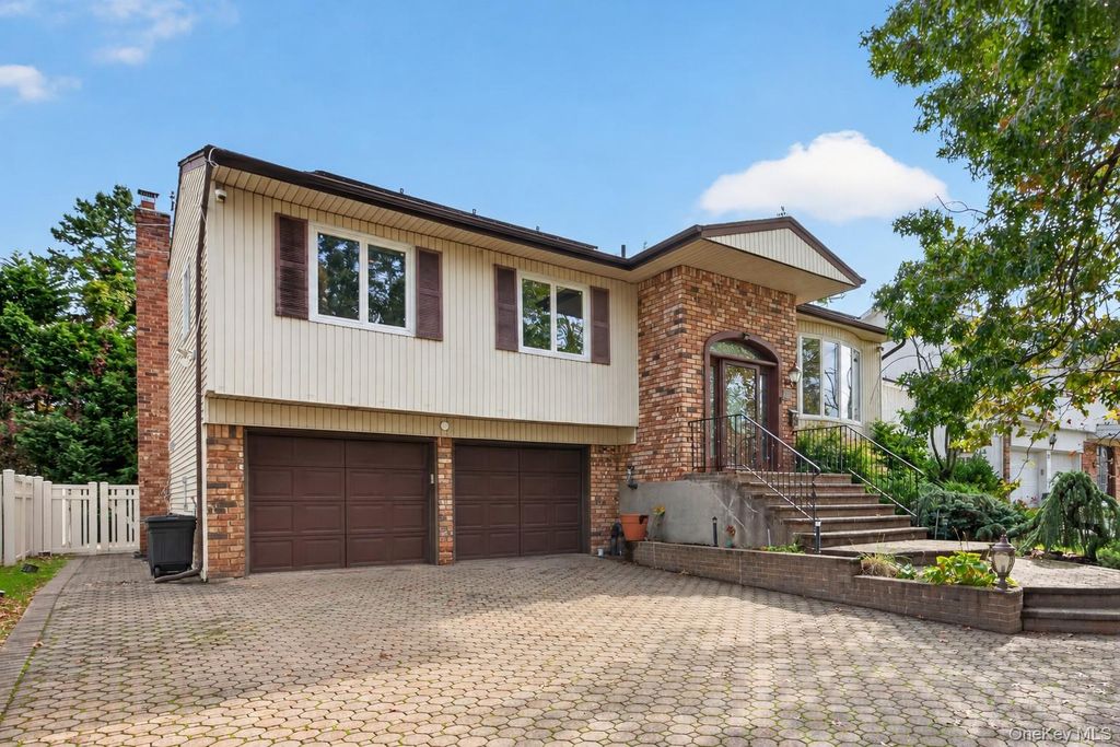 23 Gale Drive, North Woodmere, NY 11581 — photo 3