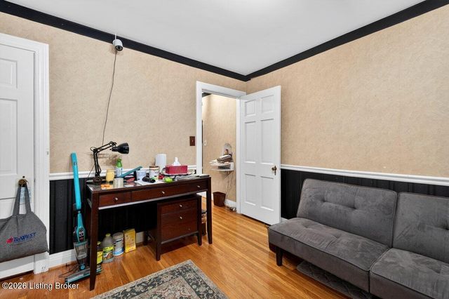 4300 S 2nd St, Louisville, KY 40214