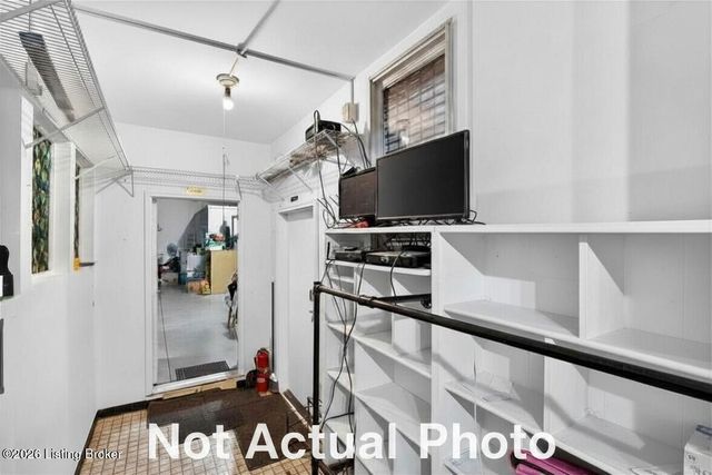 4300 S 2nd St, Louisville, KY 40214