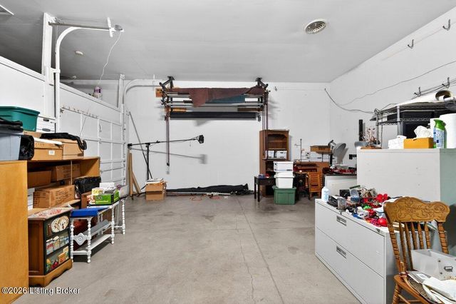 4300 S 2nd St, Louisville, KY 40214