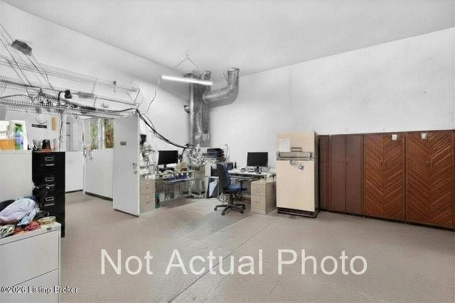 4300 S 2nd St, Louisville, KY 40214