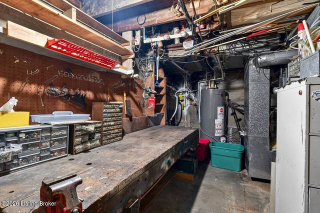 4300 S 2nd St, Louisville, KY 40214